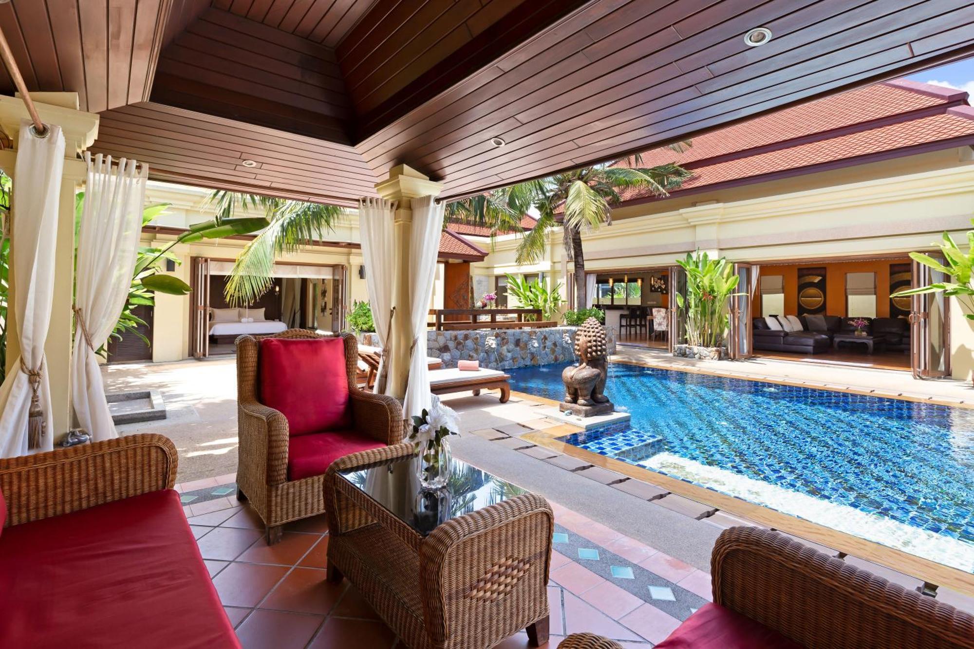Extraordinary Courtyard 6Br Pool Villa Sri Suri, Naiharn Rawai Eksteriør billede